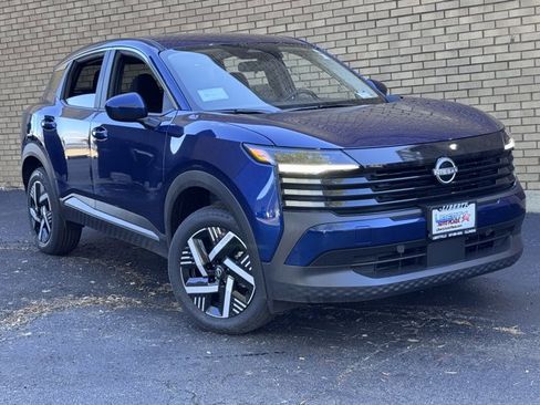 New 2025 Nissan Kicks SV w/ Charging Package image 5