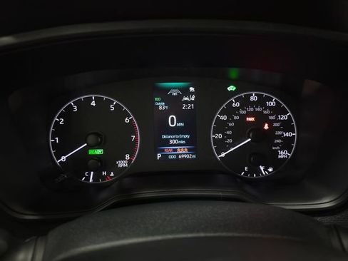 Certified 2024 Toyota Corolla Cross AWD Hybrid w/ Moonroof Package image 16