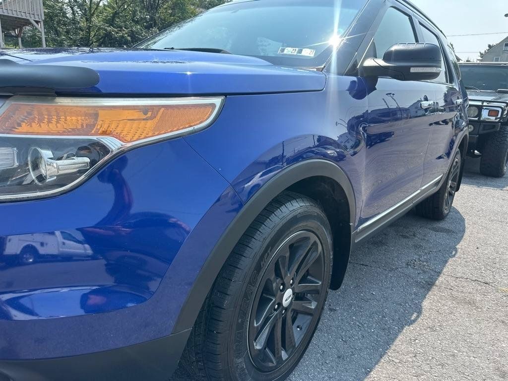 Used 2015 Ford Explorer XLT w/ Equipment Group 201A AWD/4WD image 10