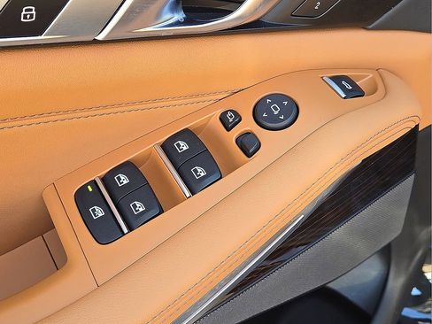 Used 2026 BMW X5 xDrive40i image 21