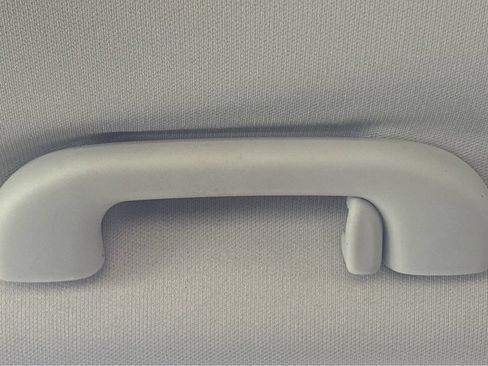 Used 2019 Jeep Cherokee Limited FWD image 25