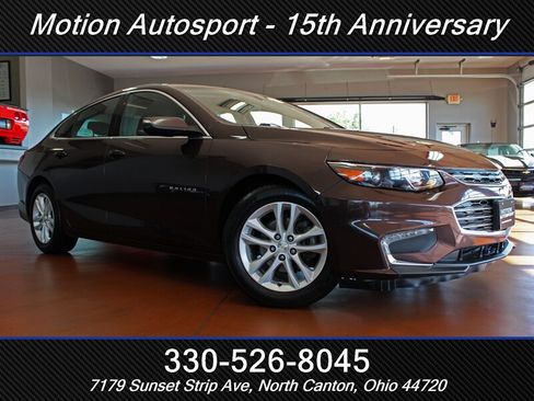 Used 2016 Chevrolet Malibu LT FWD image 2