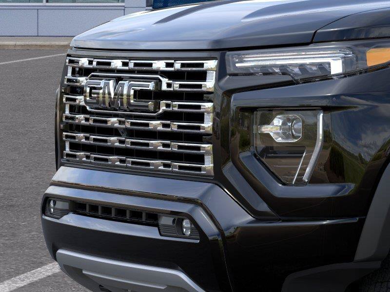 New 2026 GMC Canyon Denali w/ LPO, Denali Black Edition AWD/4WD image 16