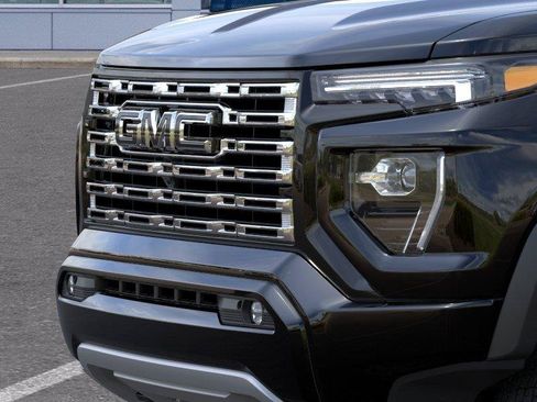 New 2026 GMC Canyon Denali w/ LPO, Denali Black Edition AWD/4WD image 16