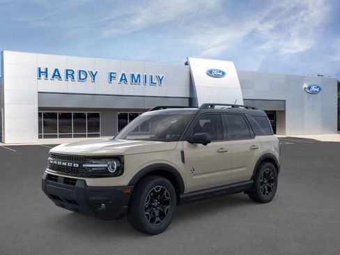 New 2025 Ford Bronco Sport Outer Banks w/ Outer Banks Tech Package+ AWD/4WD image 1