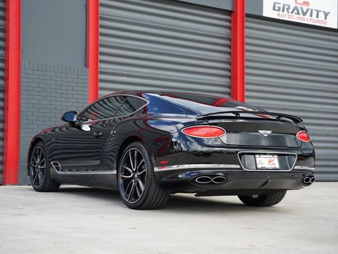 Used 2021 Bentley Continental GT image 2
