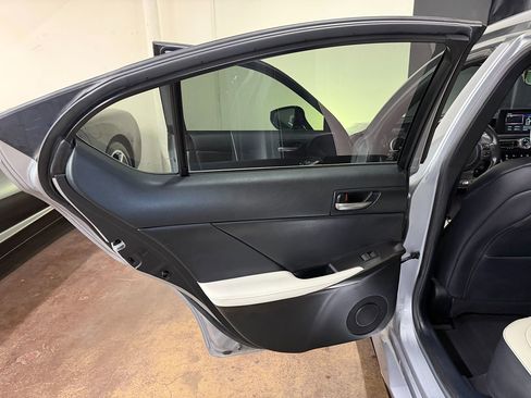 Used 2022 Lexus IS 350 F Sport image 12