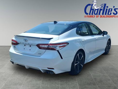 Used 2020 Toyota Camry XSE FWD image 4