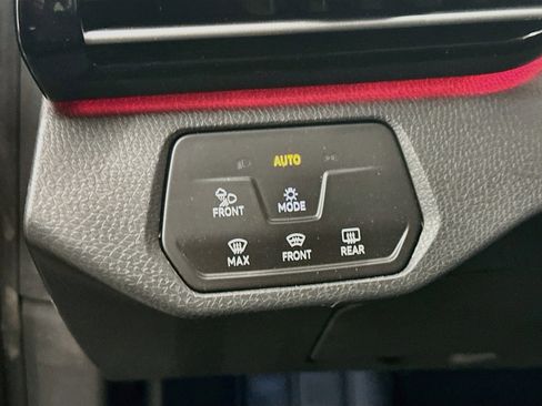 Used 2023 Volkswagen ID.4 Pro S AWD/4WD image 17