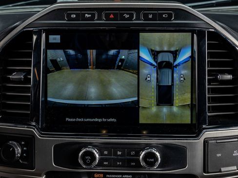 Used 2022 Ford F250 Platinum w/ FX4 Off-Road Package image 25