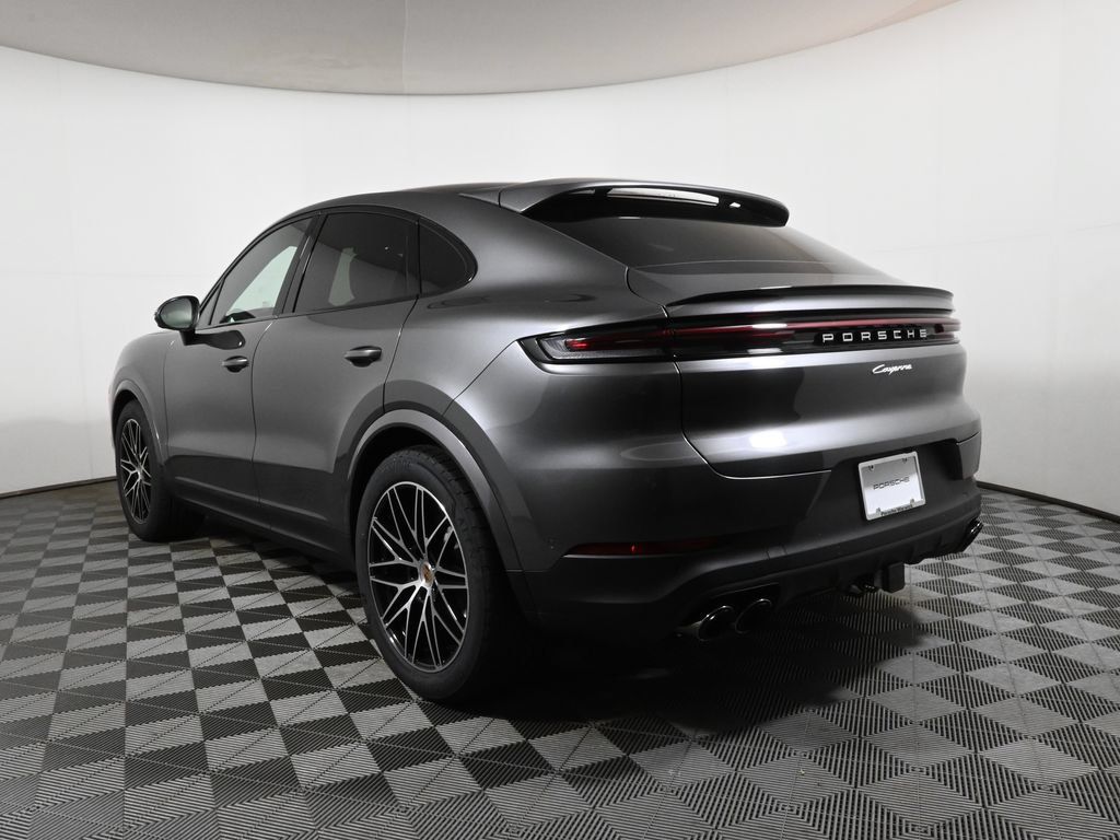 Used 2026 Porsche Cayenne Coupe AWD/4WD image 3