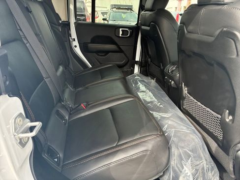 New 2026 Jeep Gladiator Sport image 5