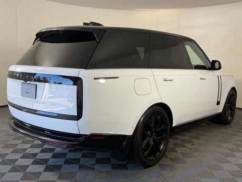 New 2025 Land Rover Range Rover SE image 8