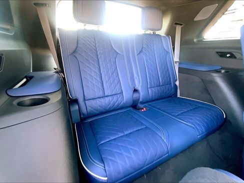 New 2026 Cadillac Vistiq Premium Luxury image 28