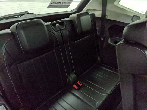 Used 2022 Volkswagen Tiguan SE image 19