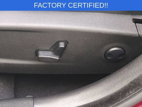 Certified 2023 Chrysler 300 S w/ Comfort Group RWD image 17