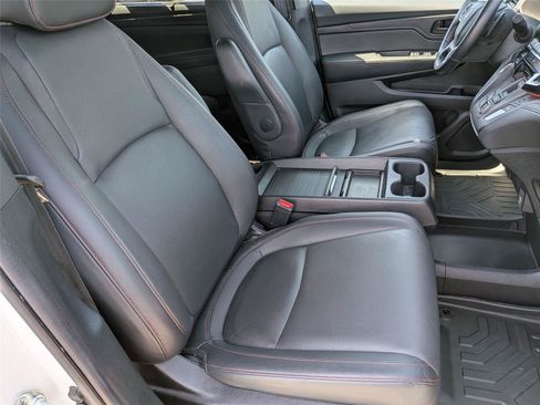 Certified 2024 Honda Odyssey Sport image 37