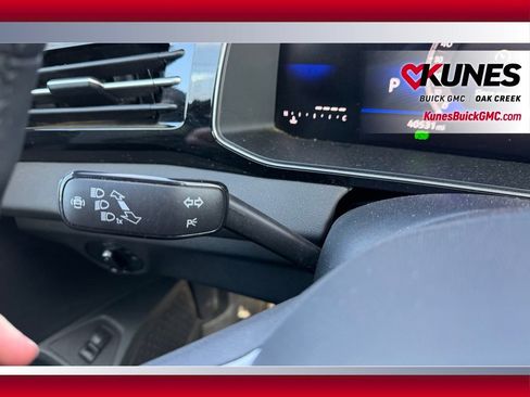 Used 2025 Volkswagen Jetta Sport image 10