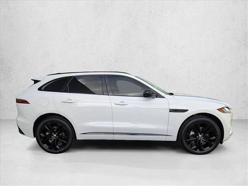 Used 2025 Jaguar F-PACE R-Dynamic S AWD/4WD image 4