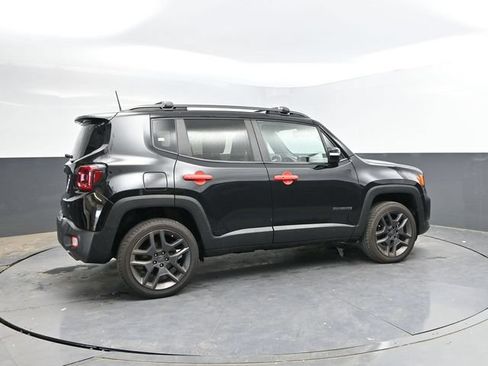 Used 2019 Jeep Renegade Limited w/ Quick Order Package 22P AWD/4WD image 2