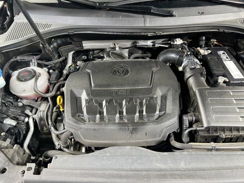 Used 2020 Volkswagen Tiguan SEL image 30