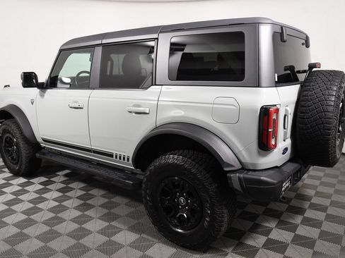 Used 2021 Ford Bronco First Edition AWD/4WD image 3
