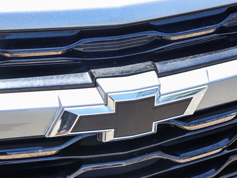 Used 2025 Chevrolet Trax ACTIV w/ Driver Confidence Package FWD image 4