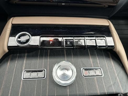Used 2025 Lincoln Navigator Black Label AWD/4WD image 24