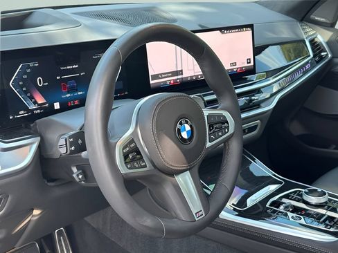 Certified 2026 BMW X7 xDrive40i w/ Executive Package AWD/4WD image 22