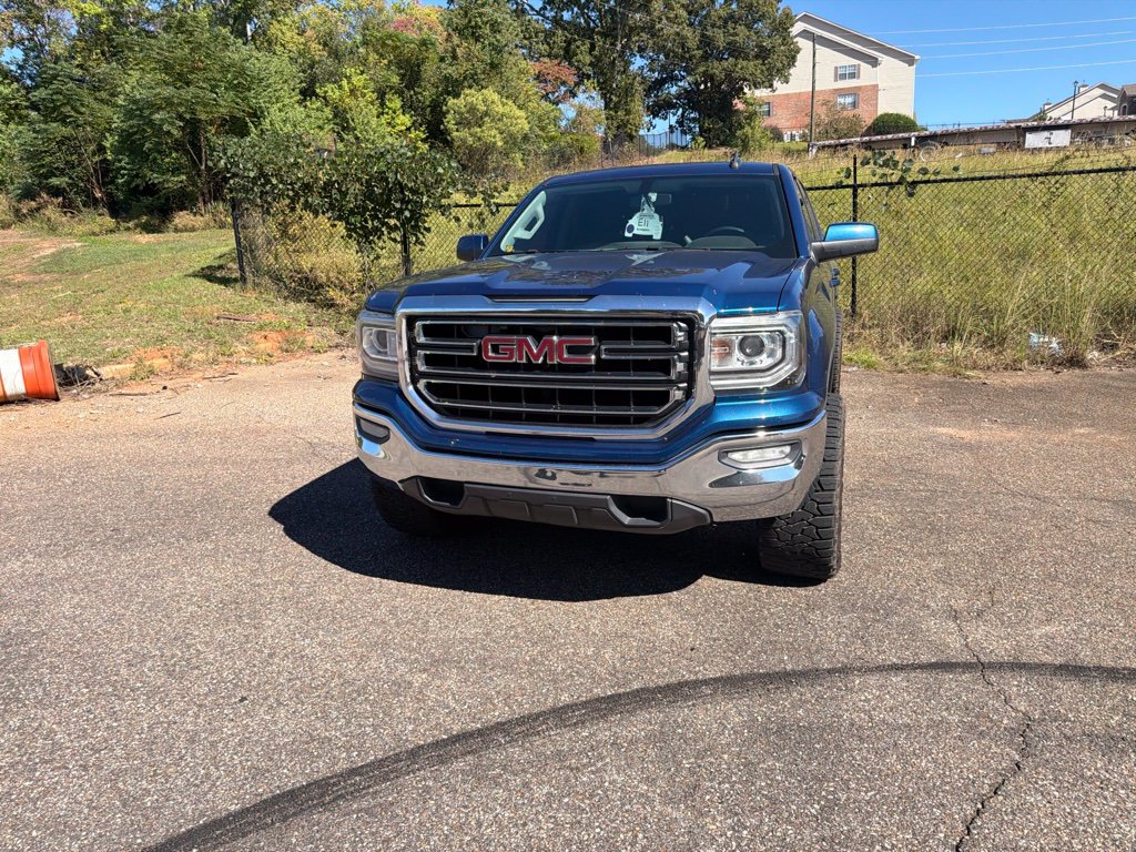 Used 2017 GMC Sierra 1500 SLE w/ SLE Value Package RWD image 4