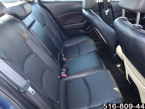 Used 2018 MAZDA MAZDA3 Grand Touring image 27