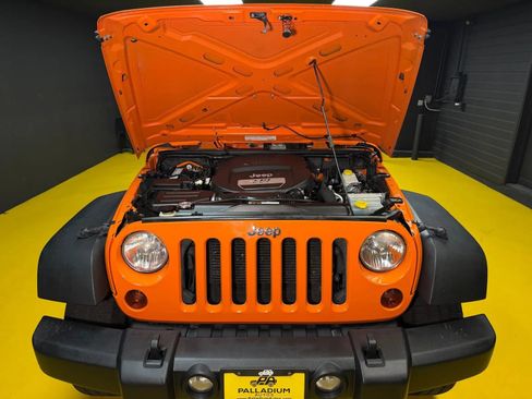 Used 2012 Jeep Wrangler Unlimited Sport AWD/4WD image 33