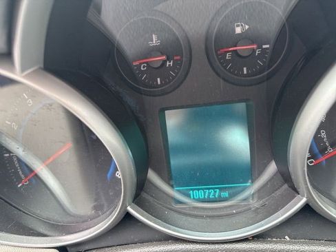 Used 2015 Chevrolet Cruze LS image 5