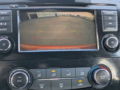 Used 2021 Nissan Rogue Sport S image 14