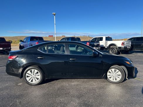 Used 2024 Nissan Sentra S image 4