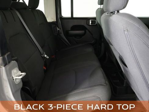 Used 2023 Jeep Wrangler Unlimited image 21