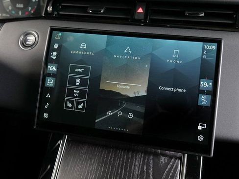 New 2025 Land Rover Range Rover Evoque Dynamic SE AWD/4WD image 14