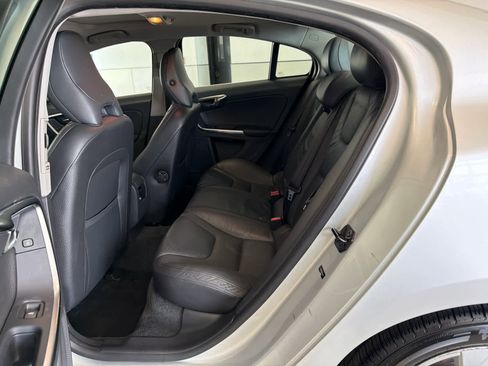 Used 2012 Volvo S60 T5 FWD image 9