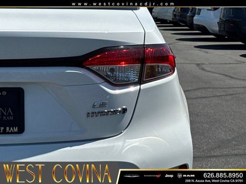 Used 2024 Toyota Corolla LE AWD/4WD image 15