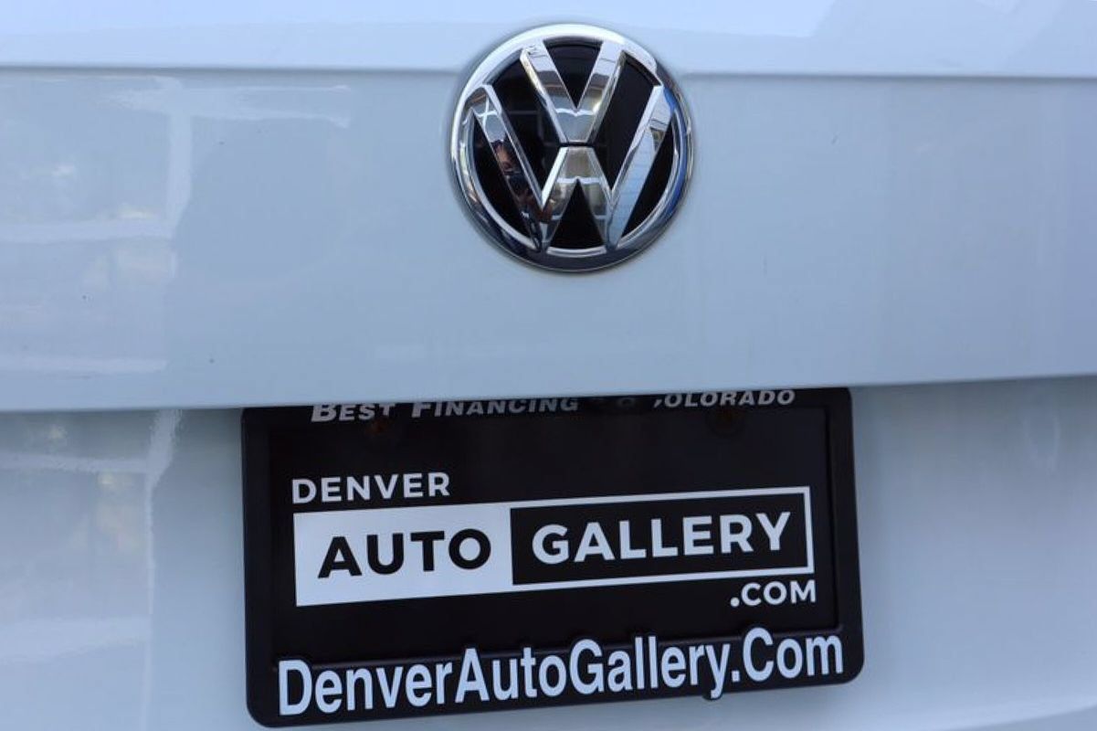 Used 2018 Volkswagen Tiguan SE w/ Panoramic Sunroof Package AWD/4WD image 29