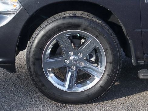 Used 2018 RAM 1500 Express image 38