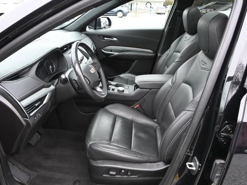 Used 2019 Cadillac XT4 Premium Luxury image 20