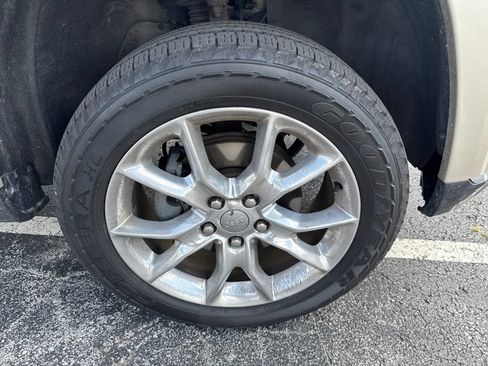 Used 2014 Jeep Grand Cherokee Summit AWD/4WD image 39