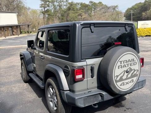 Used 2020 Jeep Wrangler Sport S image 9