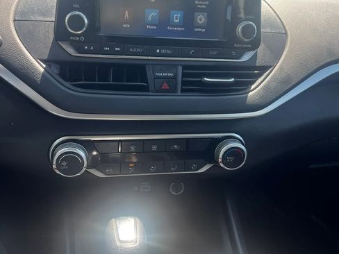 Used 2022 Nissan Altima 2.5 S FWD image 15