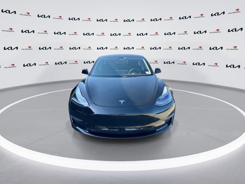 Used 2022 Tesla Model 3 Long Range AWD/4WD image 3