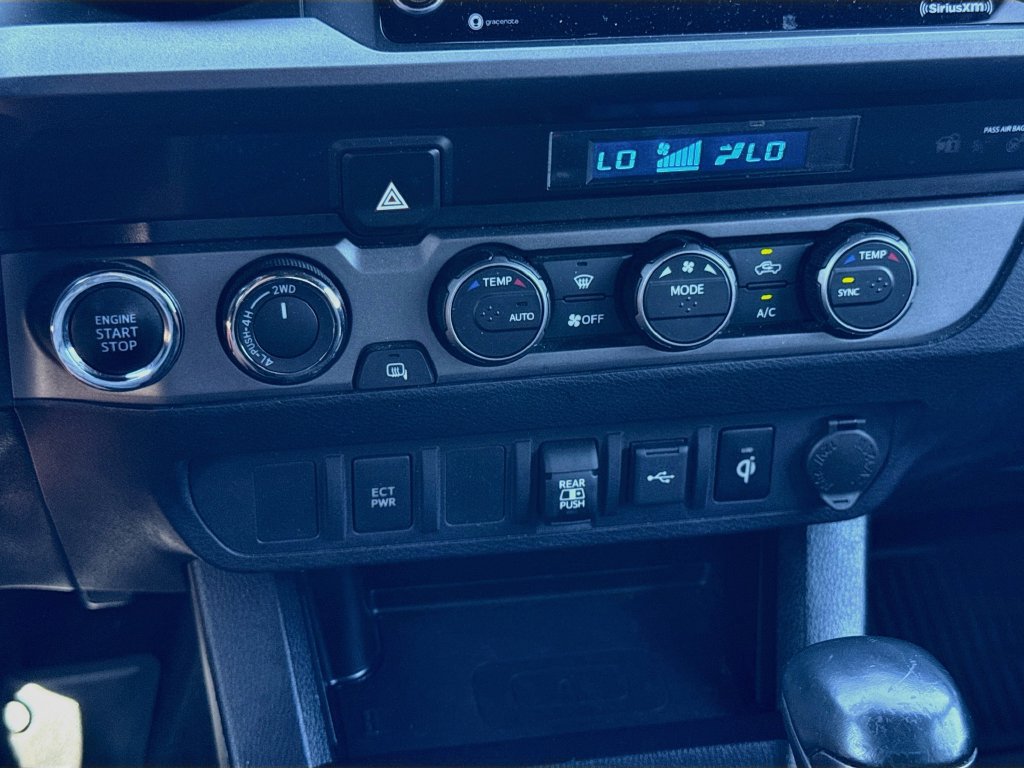 Used 2021 Toyota Tacoma TRD Off-Road AWD/4WD image 16