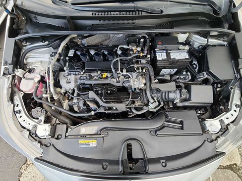 Used 2023 Toyota Corolla LE image 12