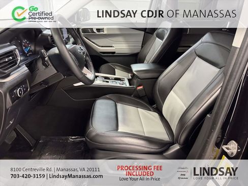 Used 2023 Ford Explorer XLT w/ Equipment Group 202A AWD/4WD image 19