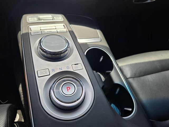 Used 2025 Genesis Electrified GV70 AWD/4WD image 18